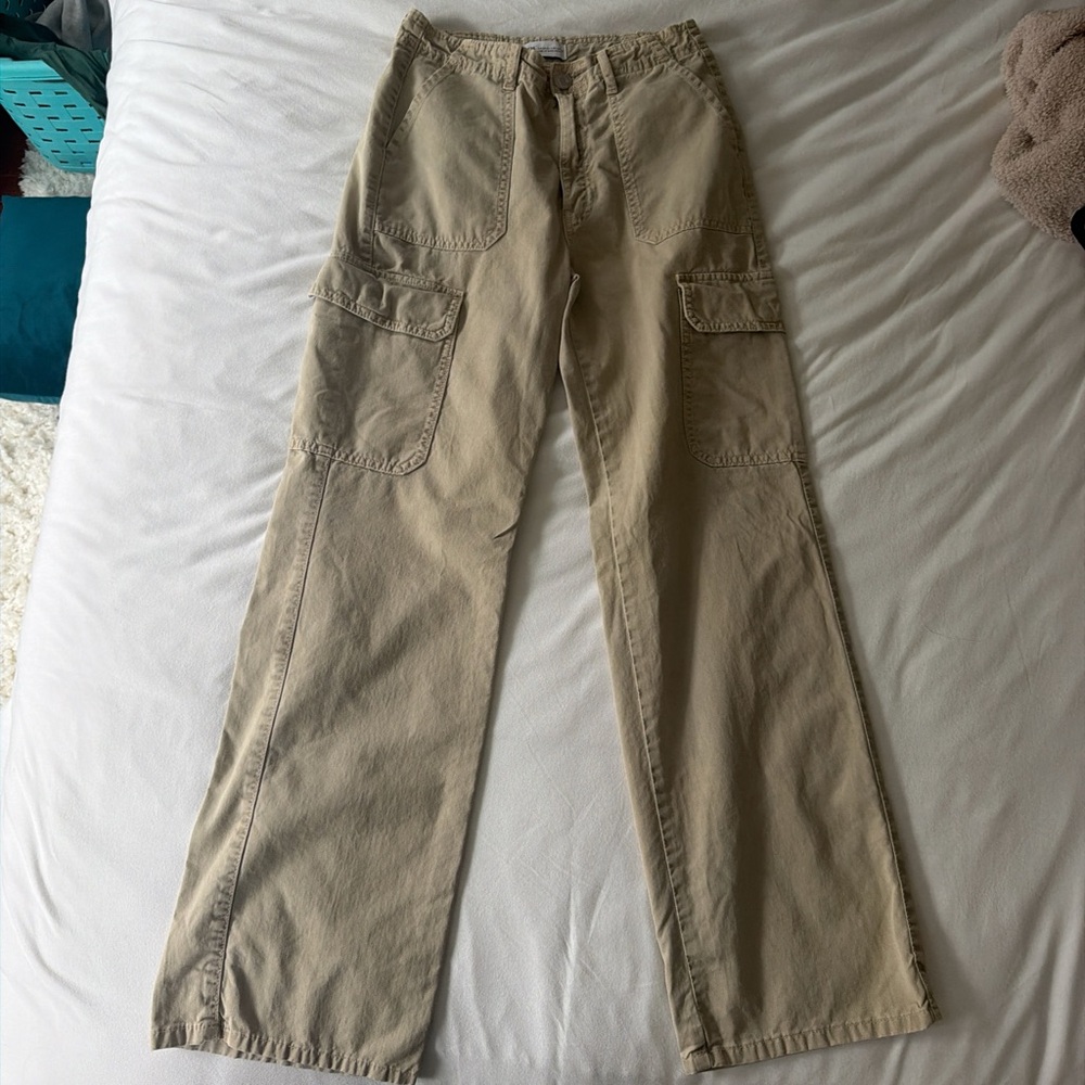 Zara Cargos